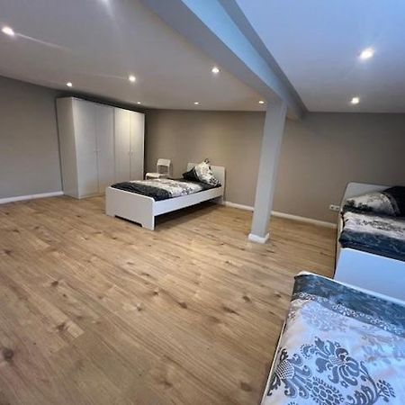 Serena Monteur Apartment โรเดนบาคห์ ภายนอก รูปภาพ