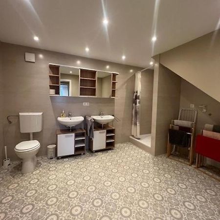 Serena Monteur Apartment โรเดนบาคห์ ภายนอก รูปภาพ